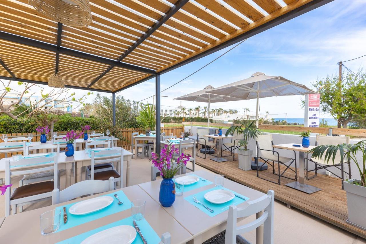 Aparthotel Banana Moon Adelianos Kampos Exterior foto